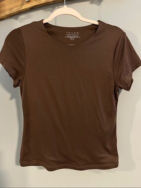 Tahari Brown Short Sleeve Crewneck Tee
